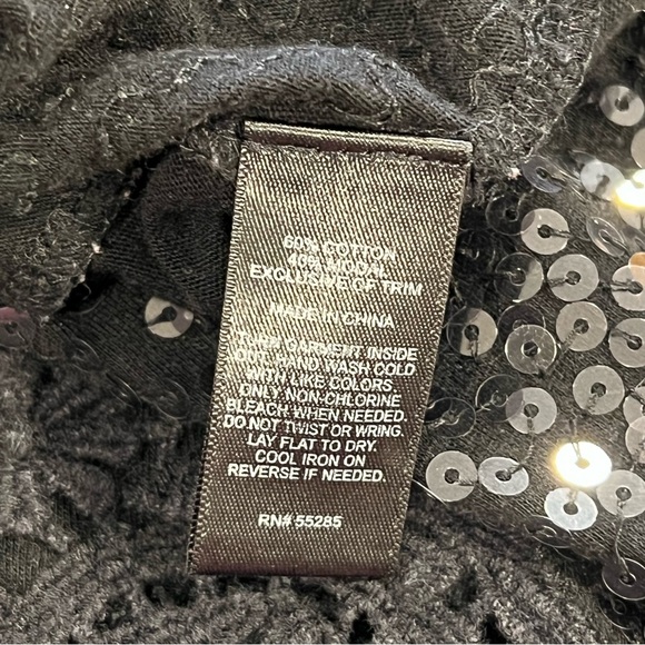 Express Black Lace Neckline Sequin Tank Size Small Petite. - Picture 7 of 8